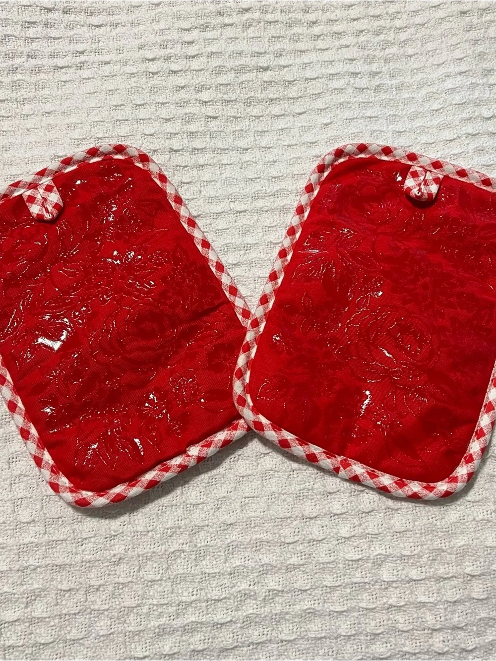 The Pioneer Woman Sweet Rose Potholder & Kitchen Towel Bundle Collectible